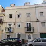 Typical Tailor Made Flat in Central Graça